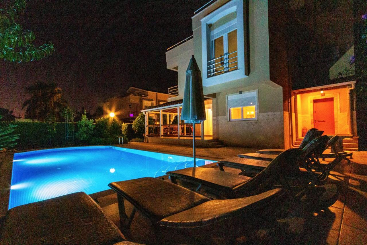 באלאק Paradise Town Villa Art מראה חיצוני תמונה
