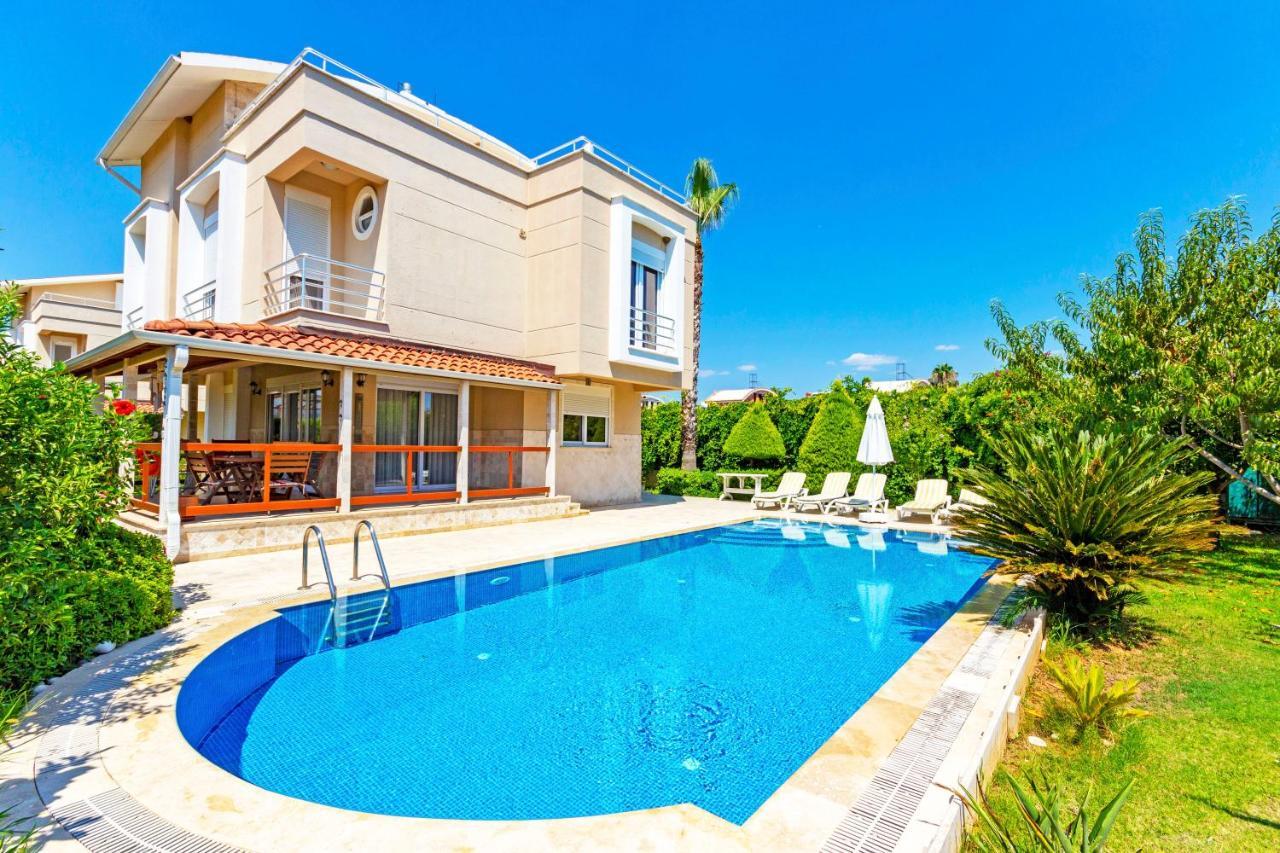 באלאק Paradise Town Villa Art מראה חיצוני תמונה