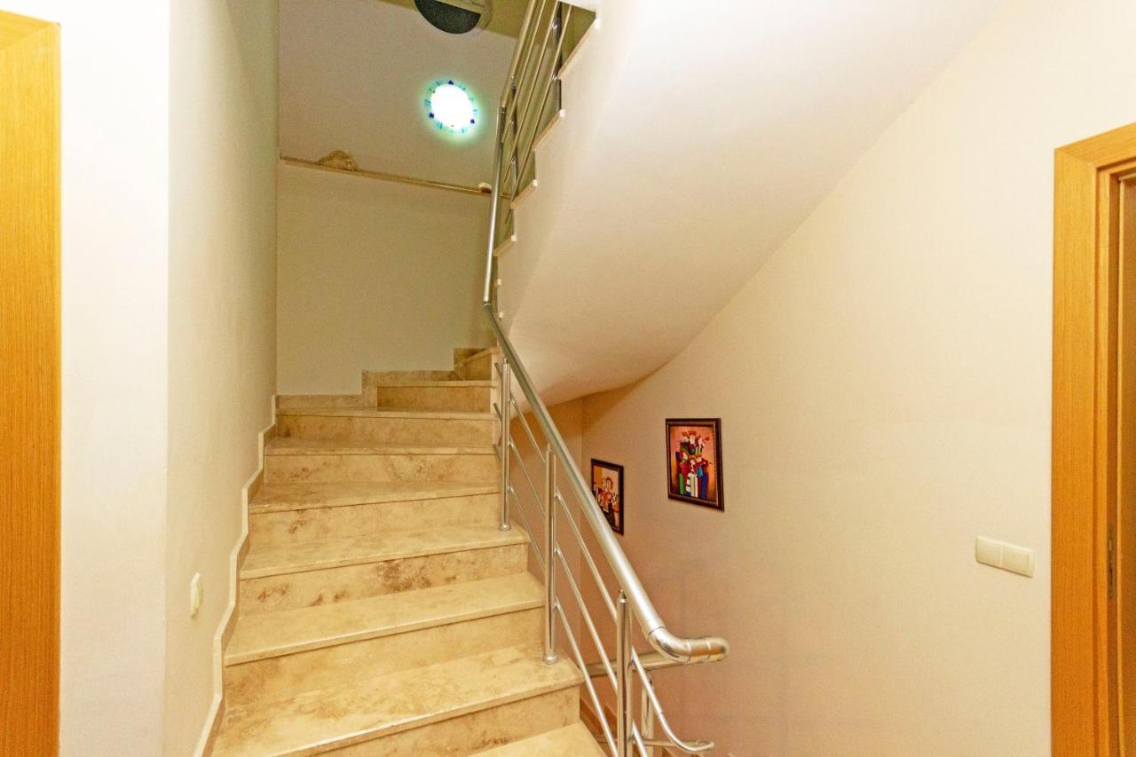 באלאק Paradise Town Villa Art מראה חיצוני תמונה