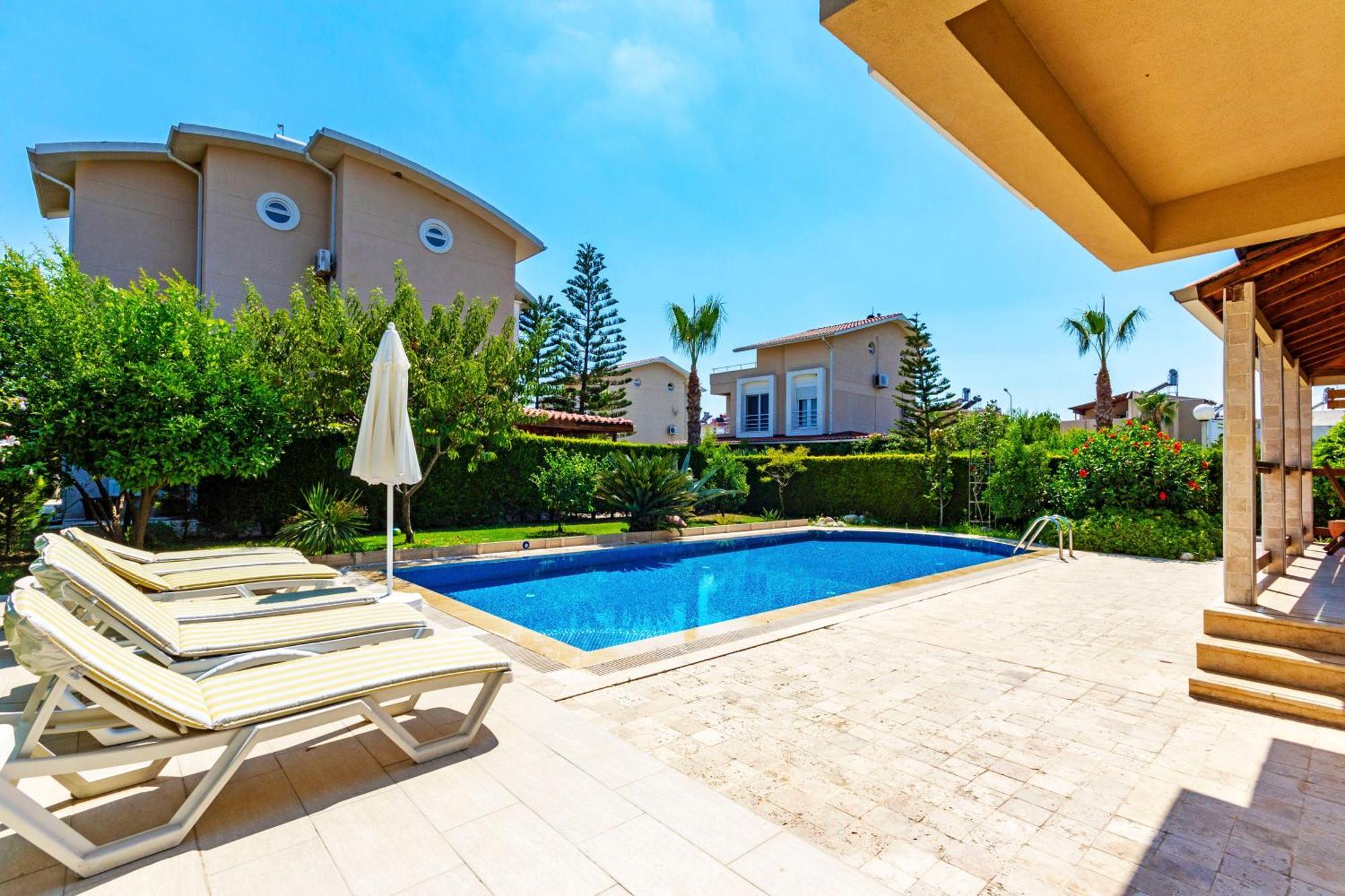 באלאק Paradise Town Villa Art מראה חיצוני תמונה